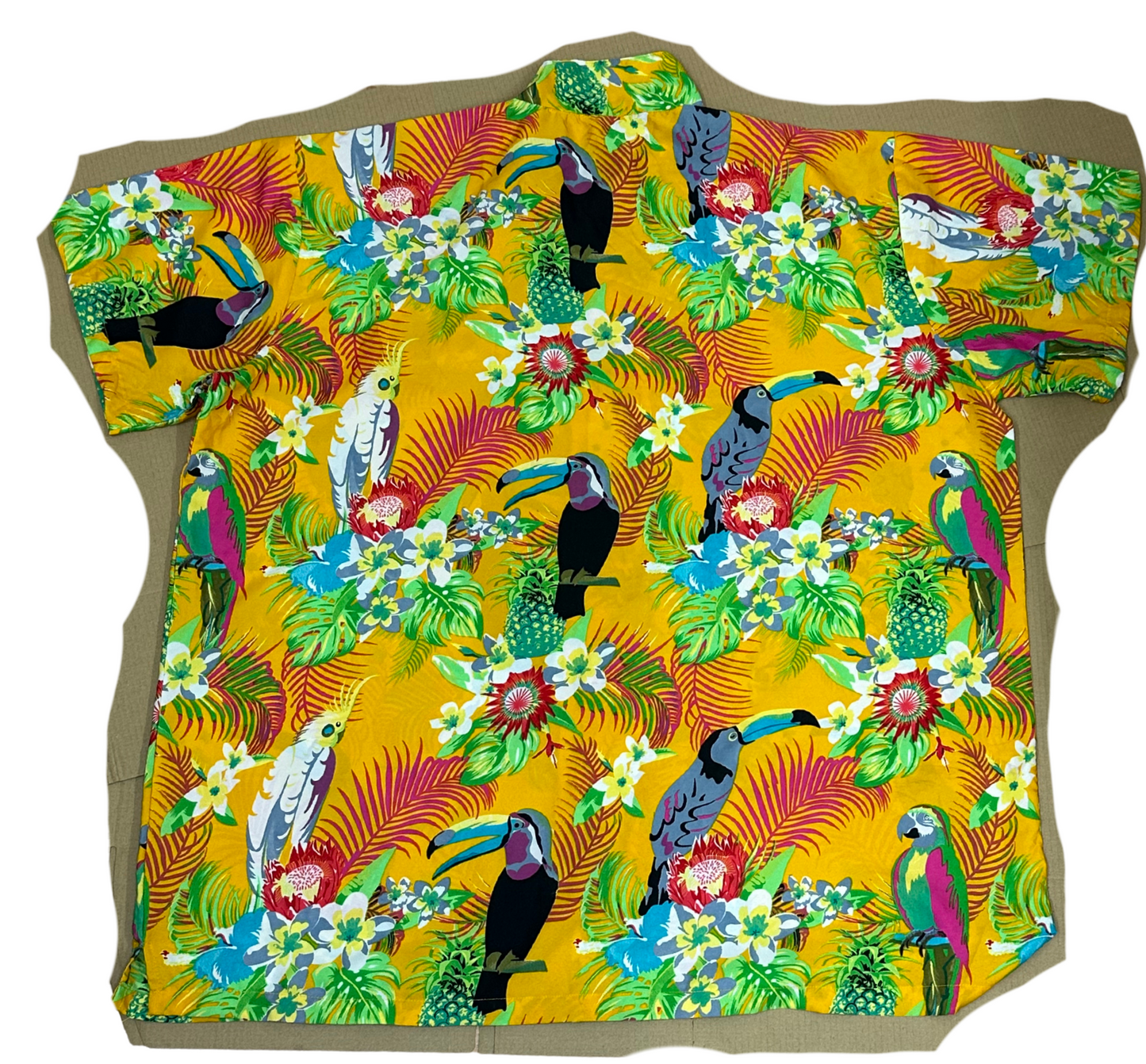 V-05 XX Large Hawaiian Birds Green Yellow